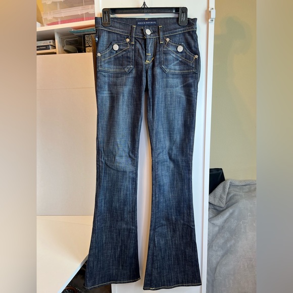 Rock & Republic Scorpion Flare Leg Low Rise Jeans Size 25 - Picture 3 of 10